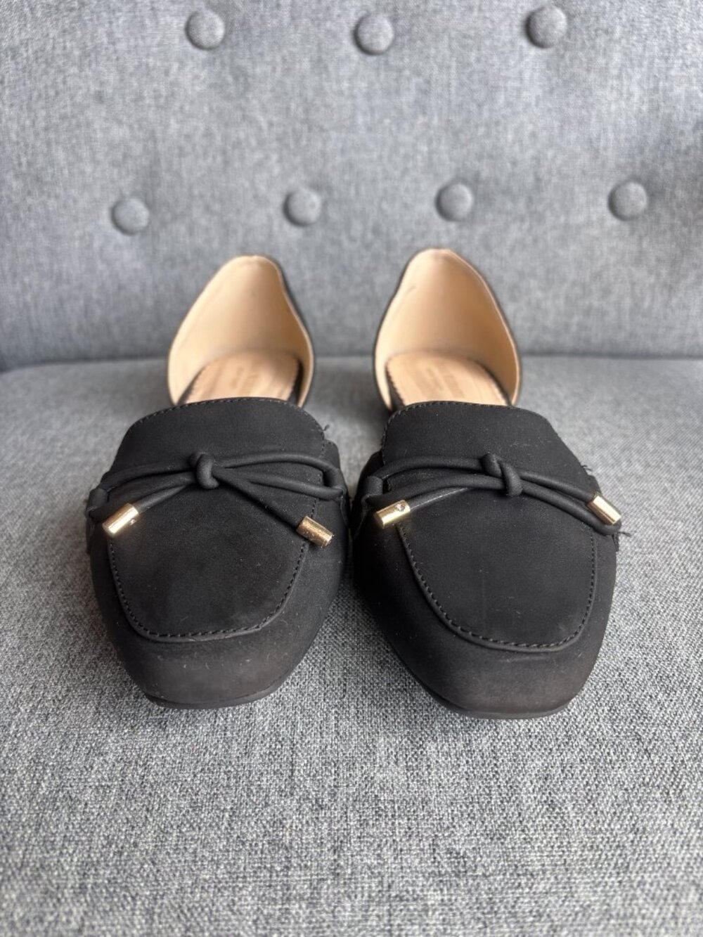 Isaac Mizrahi New York Black D’Orsay Flats Size 7.5 Bow Gold Tip Detail - Picture 5 of 11